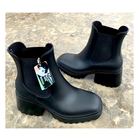 Circus by Sam Edelman Shoes - Circus by Sam Edelman Boots Katiana Black Chelsea Chunky Heel 8859